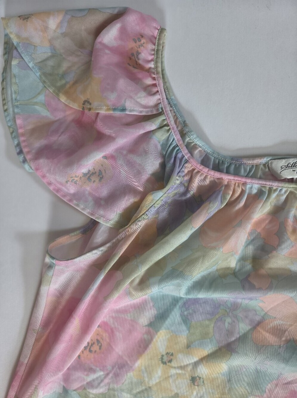 Vtg Miss Elaine Silk Essence Mini Nightgown Floral flutter Sleeve size L - Picture 2 of 6